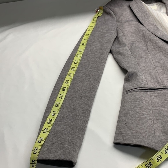 H and M Blazer - Picture 8 of 10